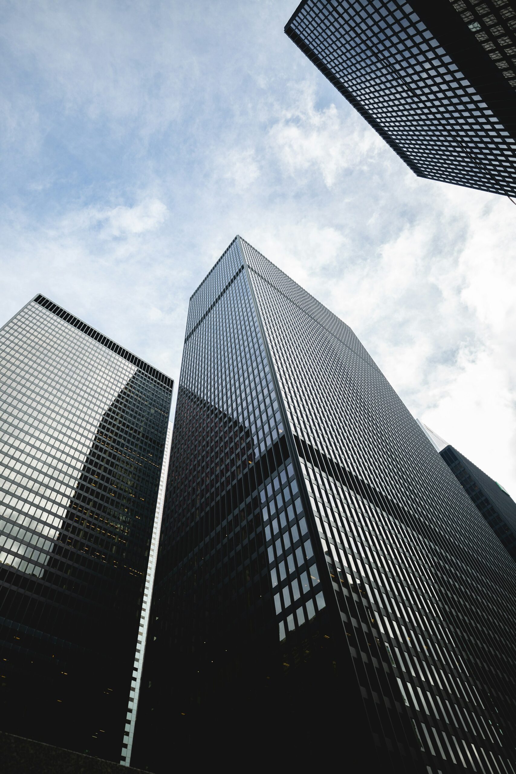 Hybrid Finance Models: Transforming Corporate Funding Strategies for Sustainable Growth
